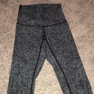 Lululemon wunder under 25”